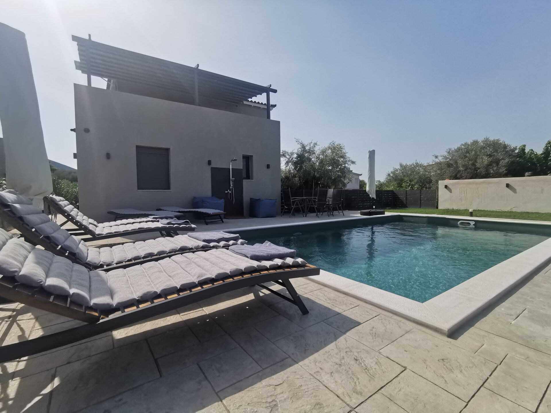 Breeze Concept Villa exterior with private pool